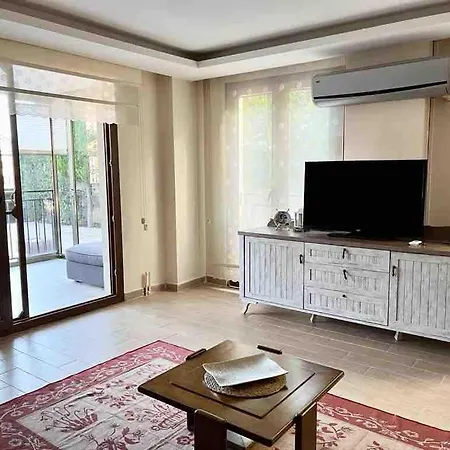 Ayvilla Garden Floor With Garden Use, Sea View Apartment Ayvalik